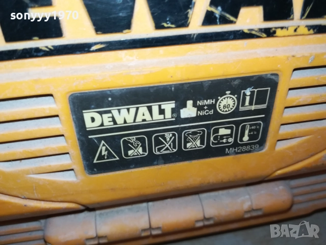 DEWALT PROFI RADIO 0810250825, снимка 10 - Радиокасетофони, транзистори - 51982119