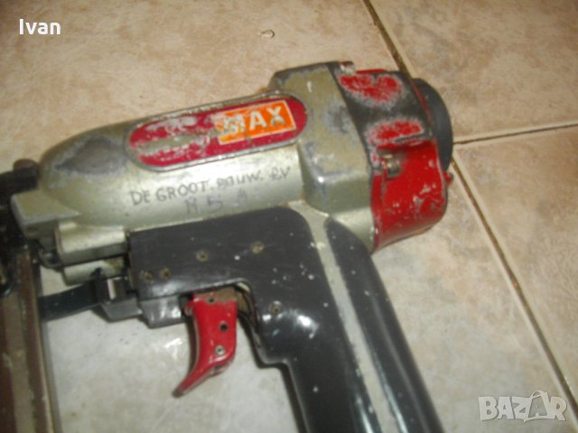 MAX-Голям Професионален Тапицерски Такер-Пневматичен-За Пирони До 50 мм, снимка 3 - Други инструменти - 35883033