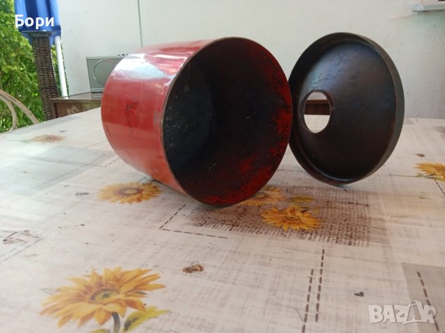 Стар метален пепелник, снимка 8 - Други ценни предмети - 41270176