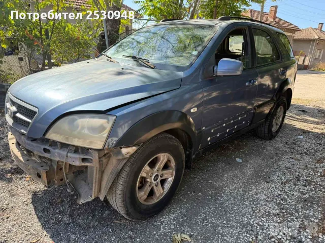 KIA Sorento 2.5crdi на части , снимка 2 - Автомобили и джипове - 56406310