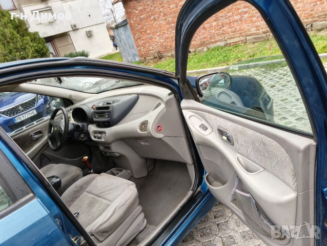Nissan Almera Tino 2.2 Di, снимка 8 - Автомобили и джипове - 53039089