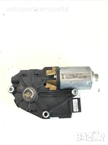 Преден мотор за люк LHD за Peugeot 407 Комби (2005) 2213718