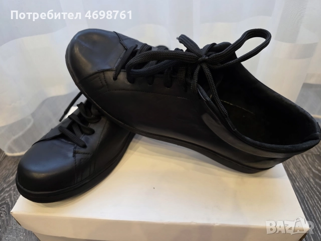 Мъжки обувки-44 размер, снимка 3 - Маратонки - 52968772