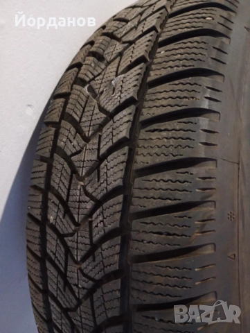 Зимни гуми за джип Dunlop Winter Sport 5 SUV 215/70/16 с джанти 5х114.3
