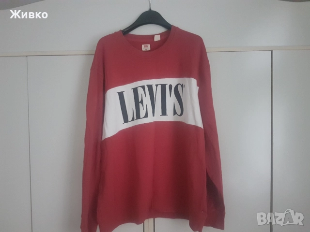 Продавам мъжка ватирана блуза LEVIS.