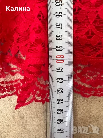 ЧИСТО НОВА Дантелена червена рокля, снимка 3 - Рокли - 50592906