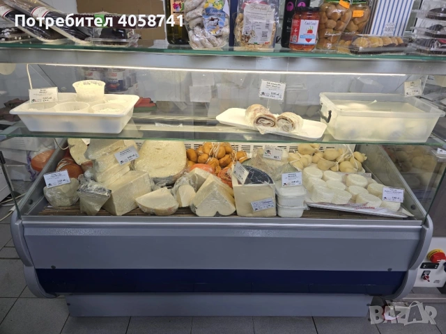 Хладилна витрина