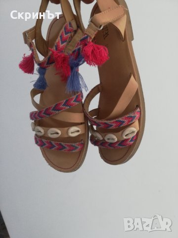 Zara N35 , снимка 3 - Детски сандали и чехли - 41381850