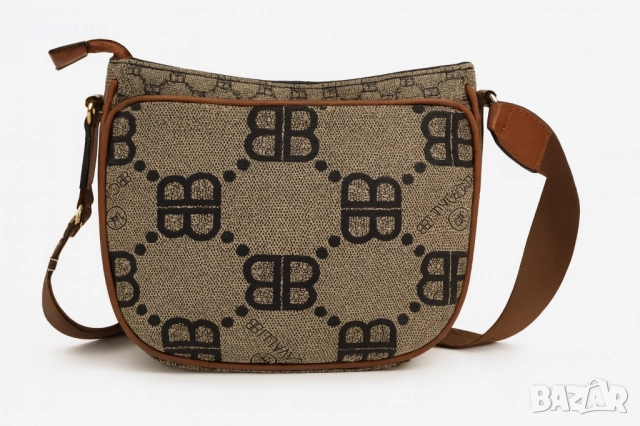 Дамска кросбоди чанта с принт монограм и кафяви акценти, снимка 3 - Чанти - 52124130
