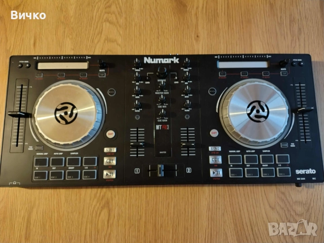 Dj controler Numark Mixtrack Pro 3 -диджей контролер