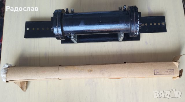 Продавам Nd Yag лазерна глава с банка, лампа