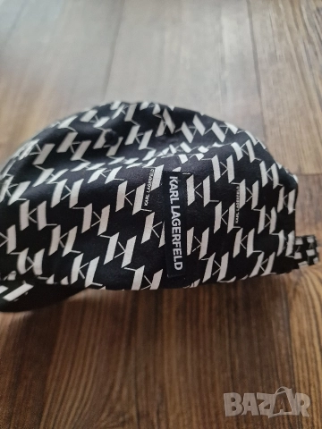 Страхотна шапка с козирка KARL LAGERFELD , снимка 8 - Шапки - 52848668