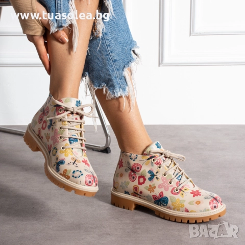 Дамски боти естествена кожа до глезена бежови на цветя с връзки | Марка Tuasolea, снимка 1
