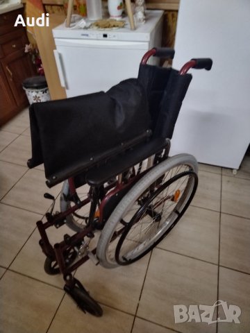 Сгъваема инвалидна рингова количка за оперирани, възрастни, трудно подвижни хора. , снимка 3 - Инвалидни колички - 42386459