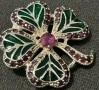 Разкошен сребърен медальон/ брошка с естествени рубини и зелен емайл , снимка 1
