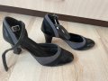 Черно-сиви обувки на среден ток, 36 номер