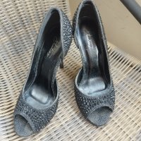 Черни сандали на ток, снимка 5 - Дамски обувки на ток - 42063303