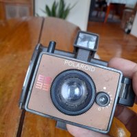 Стар фотоапарат Polaroid ЕЕ33, снимка 7 - Антикварни и старинни предмети - 42134698