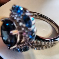 Прекрасен Сребърен 925 пръстен с Родиево покритие и Натурални сини Топази и Циркони!, снимка 6 - Пръстени - 44360969
