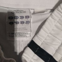 Гащи Adidas , снимка 3 - Къси панталони - 40938703