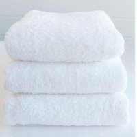 Хавлиени кърпи в бяло в два размера от 💯%памук , снимка 3 - Хавлиени кърпи - 41651614