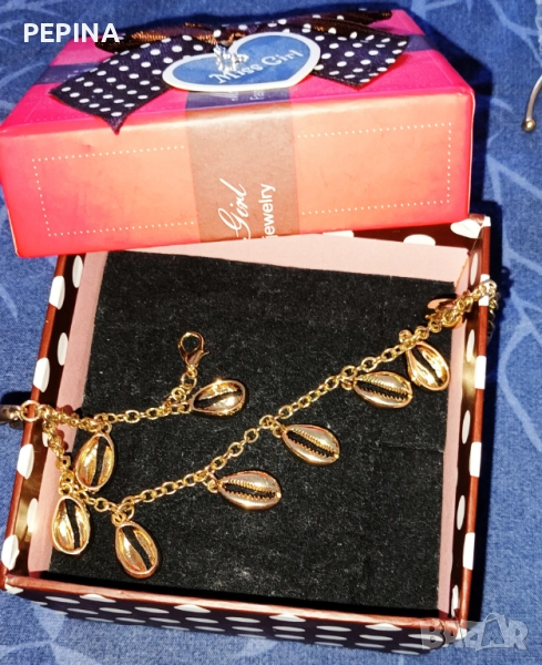 Гривна за глезен, снимка 1