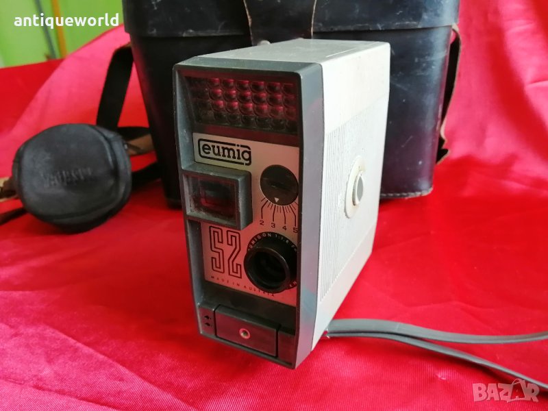 Стара Колекционерска Камера EUMIG 52 ,  1960г., снимка 1