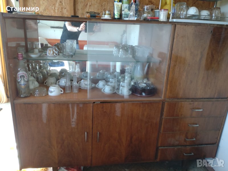 Подарявам ретро салонен бюфет., снимка 1