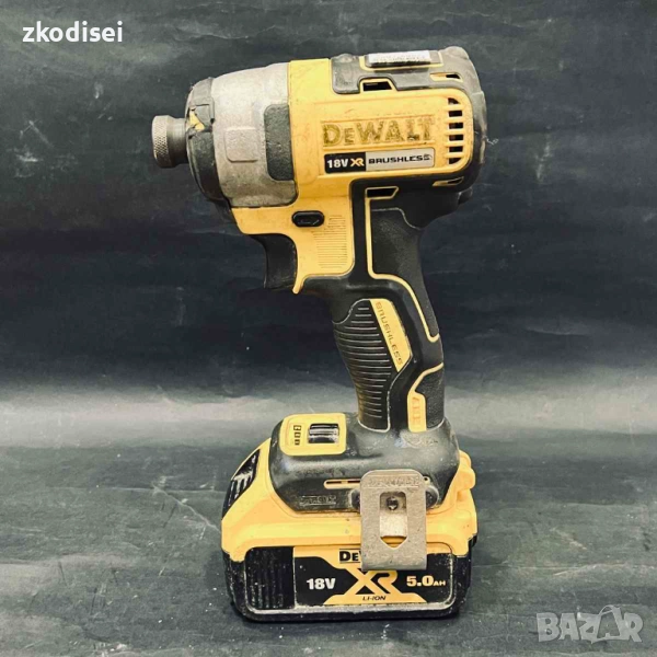 Акумулаторен винтоверт DEWALT DCF887, снимка 1