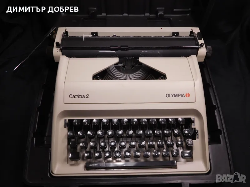 СТАРА РЕТРО ПОРТАТИВНА ПИШЕЩА МАШИНА OLYMPIA CARINA 2, снимка 1
