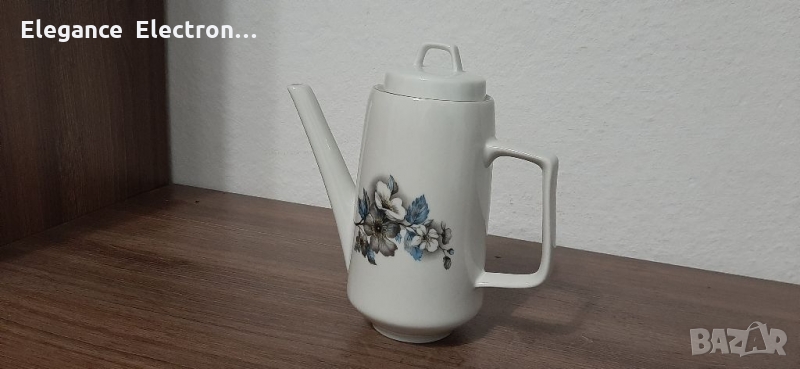 Среден Български Порцеланов Чайник , снимка 1