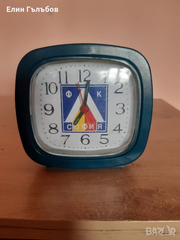 Часовник с емблемата на Левски, снимка 1