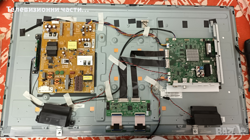 Philips 40PFH6550 с дефектен Board TPT400LA-HF07.S/715G6677-P02-001-002H/14Y_RA_EF12TA2MB4C2LV0.3, снимка 1