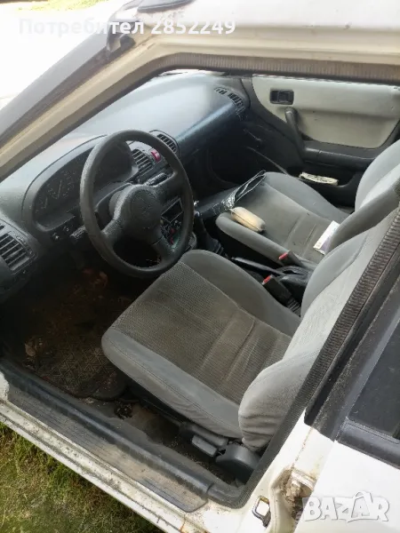 Мазда 323F, снимка 1