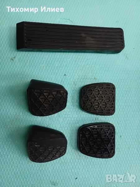 Гумички за педали на Мерцедес 190, снимка 1