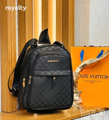 Louis Vuitton Черна Дамска Кожена Раница , снимка 1