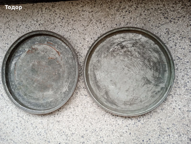 Продавам стари медни тави с диаметри 53 и 51см по 85лв за брой, снимка 1