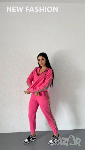 Дамски Комплект ✨ Louis Vuitton , снимка 2 - Спортни екипи - 51800132