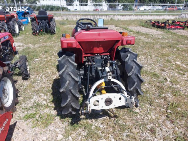 трактор, снимка 4 - Селскостопанска техника - 40996439