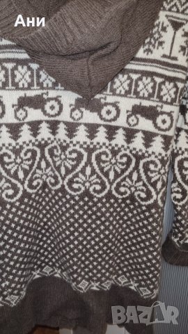 Вълнена жилетка с качулка, снимка 4 - Жилетки - 30708975