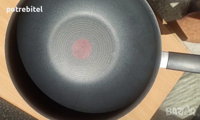 TEFAL - WOK НОВ тиган с тефлоново покритие - 29 см за 10 €вро, снимка 4 - Съдове за готвене - 55892033