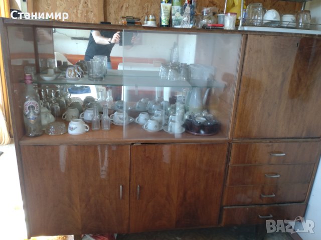 Подарявам ретро салонен бюфет., снимка 1