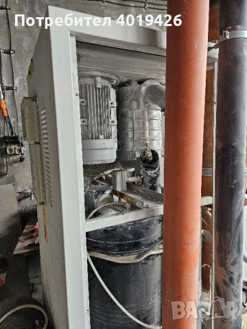 продавам вакуум помпа за обезпрашаване , снимка 3 - Други машини и части - 51888569