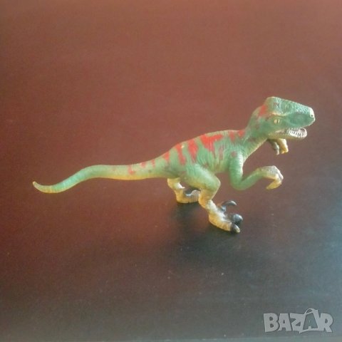 Колекционерска фигурка Schleich Dinosaurs Velociraptor 2003г 73527, снимка 15 - Колекции - 41982838