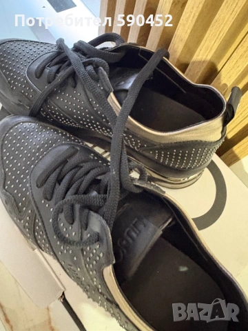 Оригинални сникърси Hugo Guess, снимка 15 - Маратонки - 53324138