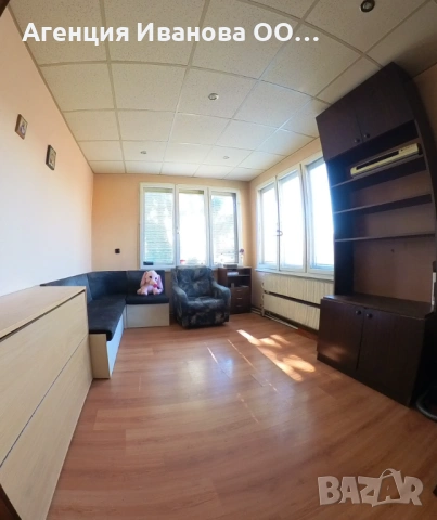 Етаж с двор и самостоятелен вход на главен булевард в гр.Попово , снимка 8 - Къщи - 53679072