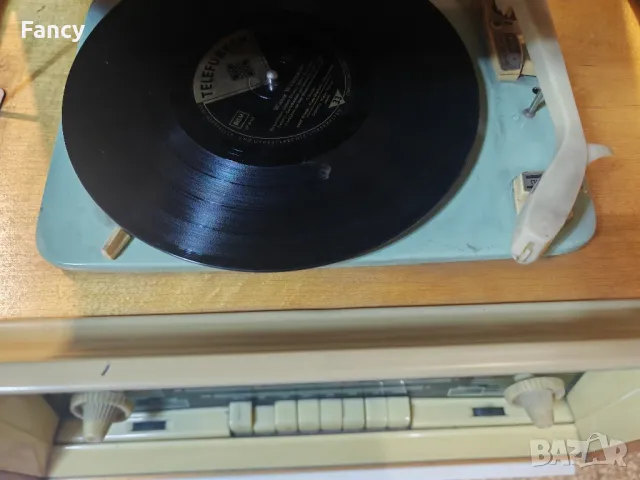 Радио Грамофон Latvija M , снимка 13 - Антикварни и старинни предмети - 47892974