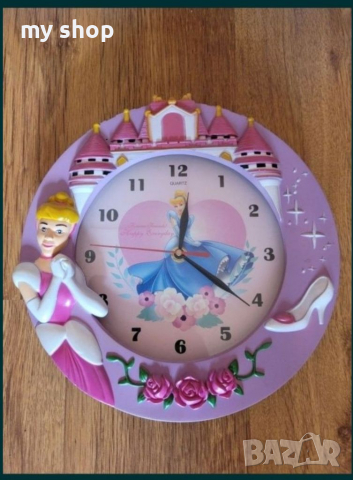 Стенен часовник с принцеси 