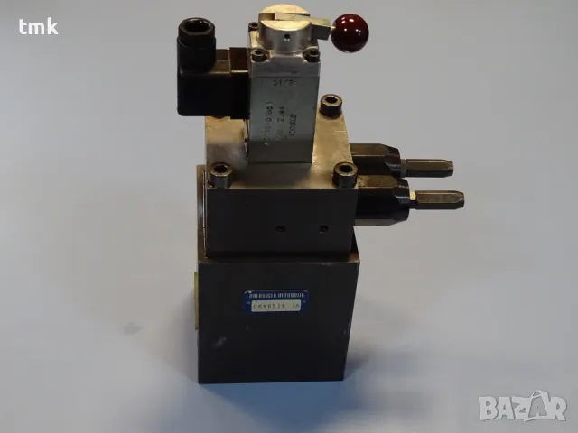 Хидравличен клапан Hoerbiger Hydraulik SK90526.2A hydraulic valve 12V, снимка 2 - Резервни части за машини - 49771545