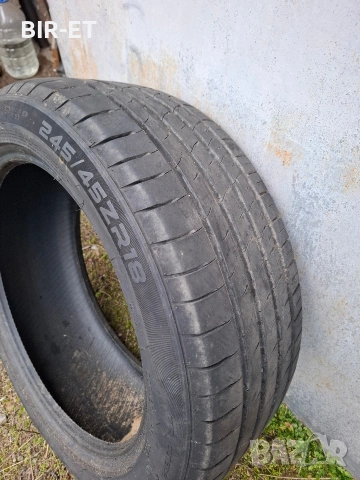 4бр. Гуми 245/45 R18 цола 